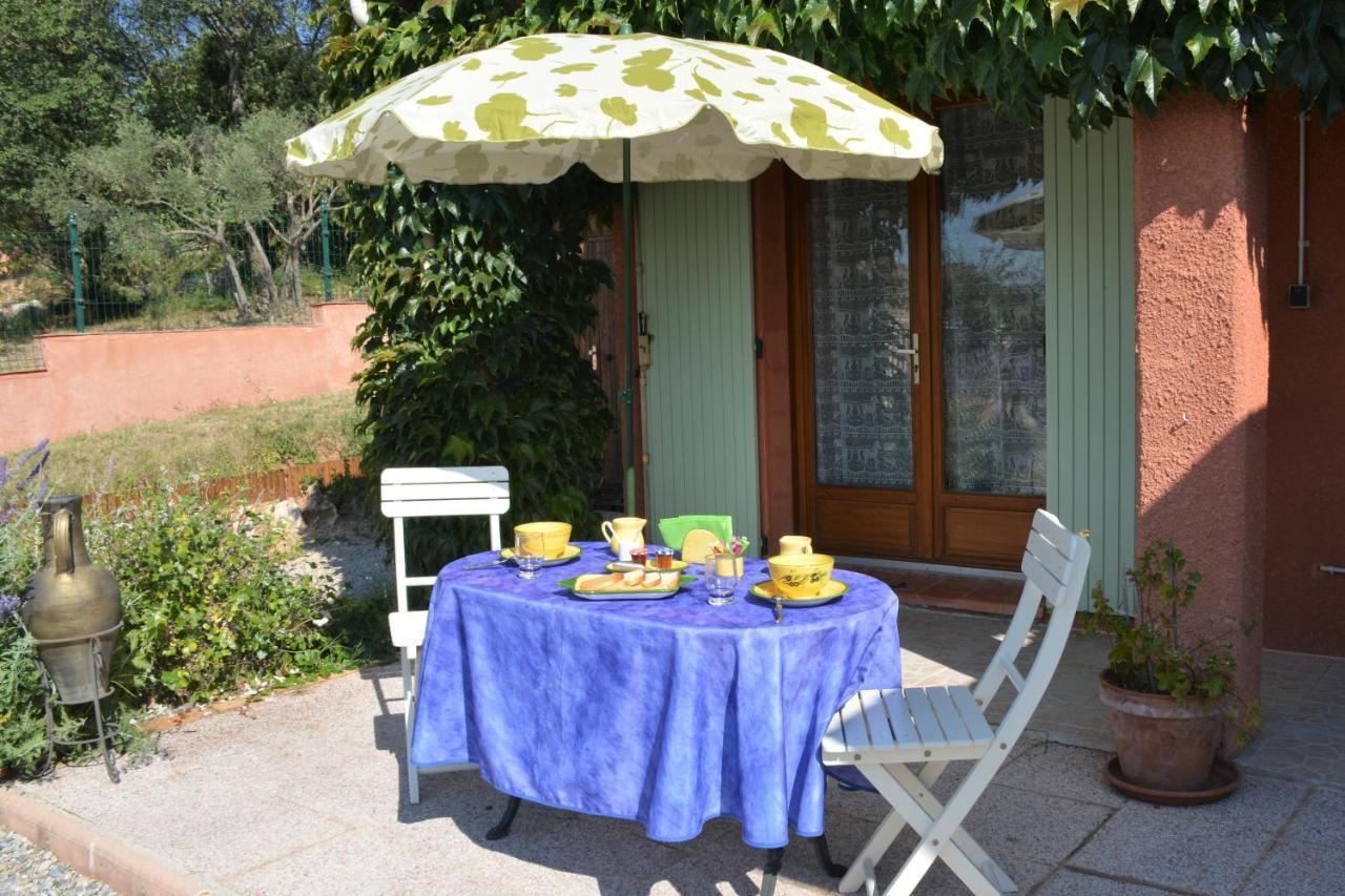 Régusse L'Orangette Bed & Breakfast エクステリア 写真